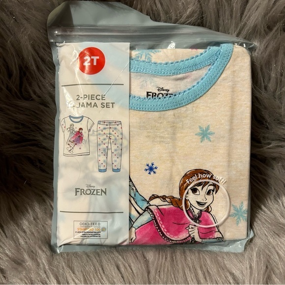 Disney Frozen Two Piece Pajama Set Toddler Girl’s Size 2T Elsa‎ Anna Pajamas Pjs - Picture 1 of 5